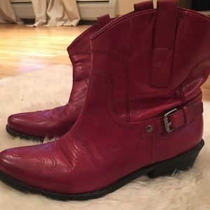 red cowboy booties